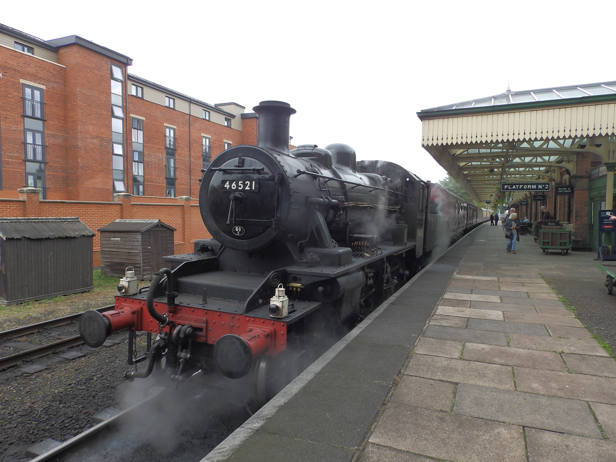 LMS Ivatt Class 2 2-6-0: 46521